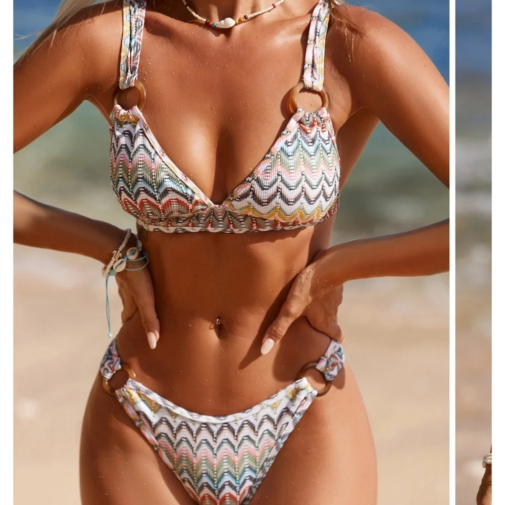 Cupshe Chevron V Neck Triangle Top O Ring Bikini Set Size Small